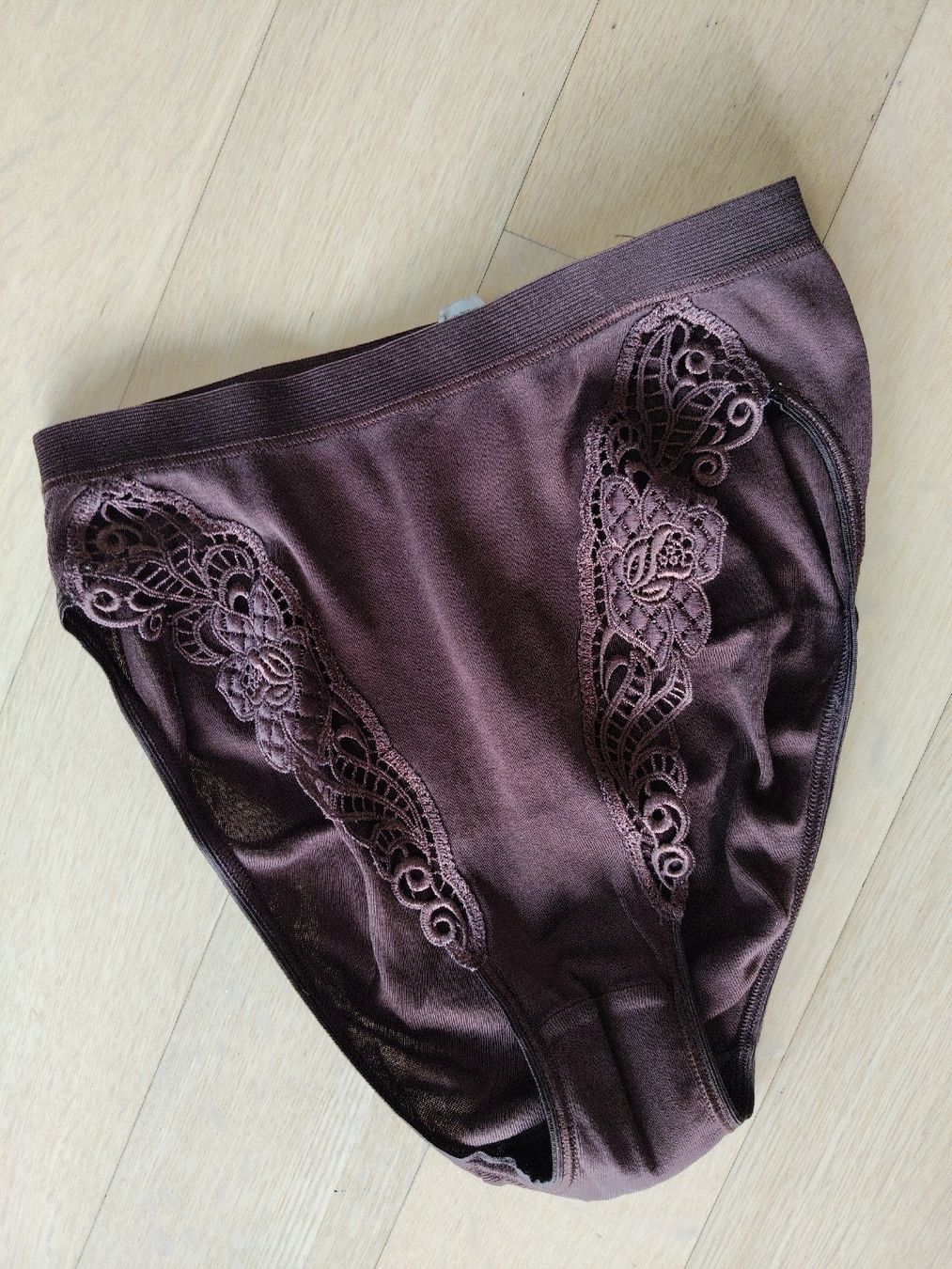 Hanro Altra biancheria intima: HANRO Underwear Lace Set Size XS – Usato da Buchrain venduto da QueenyHE51 7