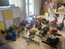 Megaviele Bruder Traktoren, Baumaschinen, Anbaugeräte