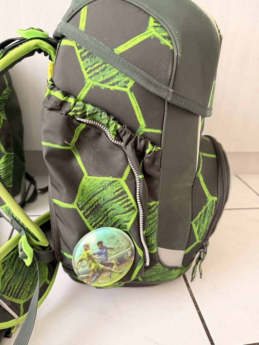 Ergobag Kindertaschen: Ergobag Schulrucksack Set Fussball Grösse L – Neu (gemäss Beschreibung) aus Luzern von Welfa 4