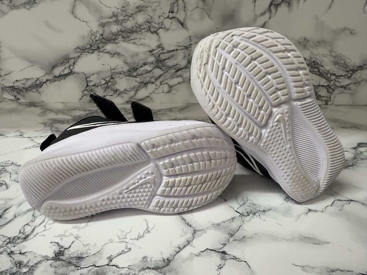 Nike Scarpe per ragazzi: Basket Nike taille 21 🐼 – Usato da Miécourt venduto da Dinedine9494 5