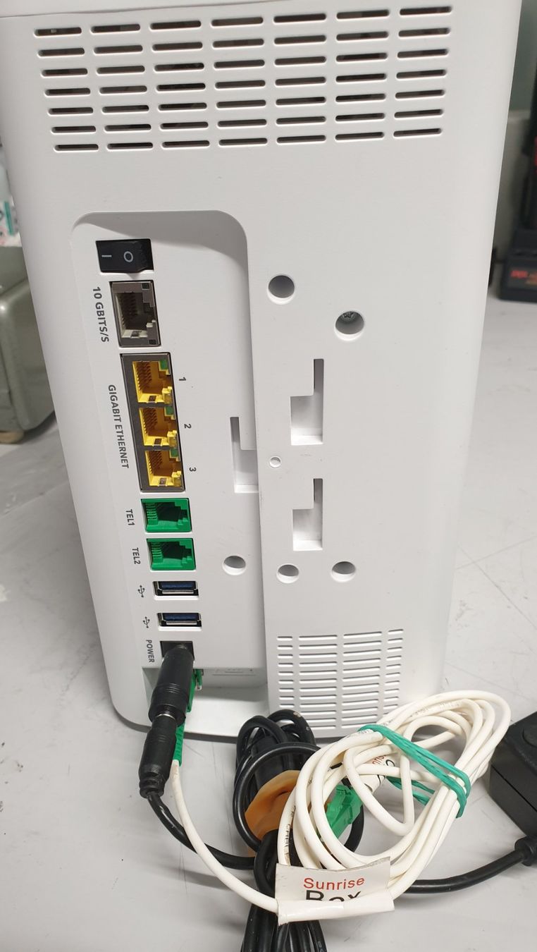 Sunrise Modem & Router: Sunrise Internet Modem mit Wireless und Fiber Anschluss – Usato da Horw venduto da Arta20000 2