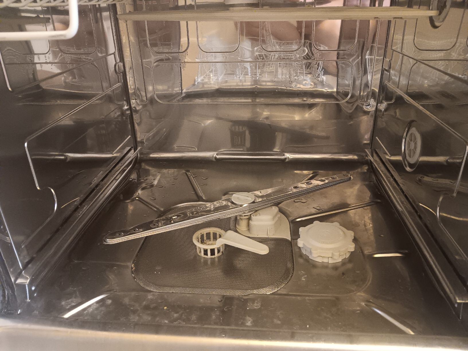 Geschirrspüler: lave-vaiselle Miele – Gebraucht aus Lausanne von Grabock 3