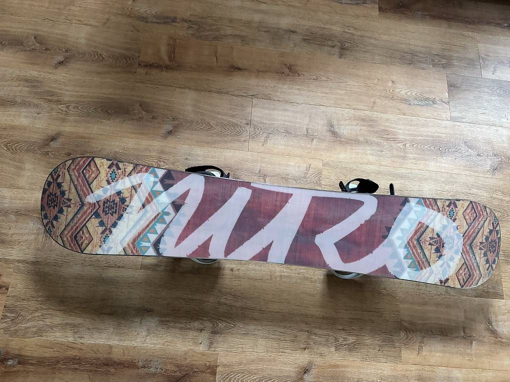 Snowboard Nitro Board: Snowboard Nitro Spell 145cm inkl Burton Bindung – Usato da Tägerwilen venduto da _Moonlight_ 2