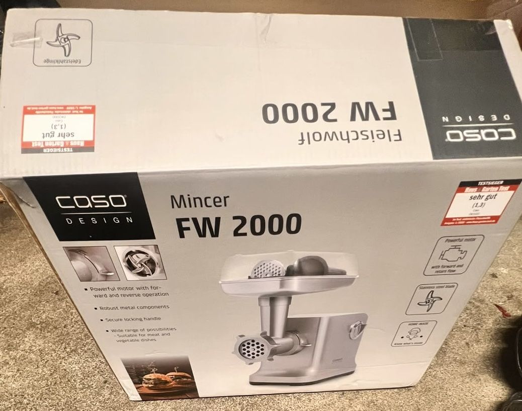 Toutes les machines: Elektrischer Fleischwolf – Neuf (Voir description) à Strengelbach par SG7