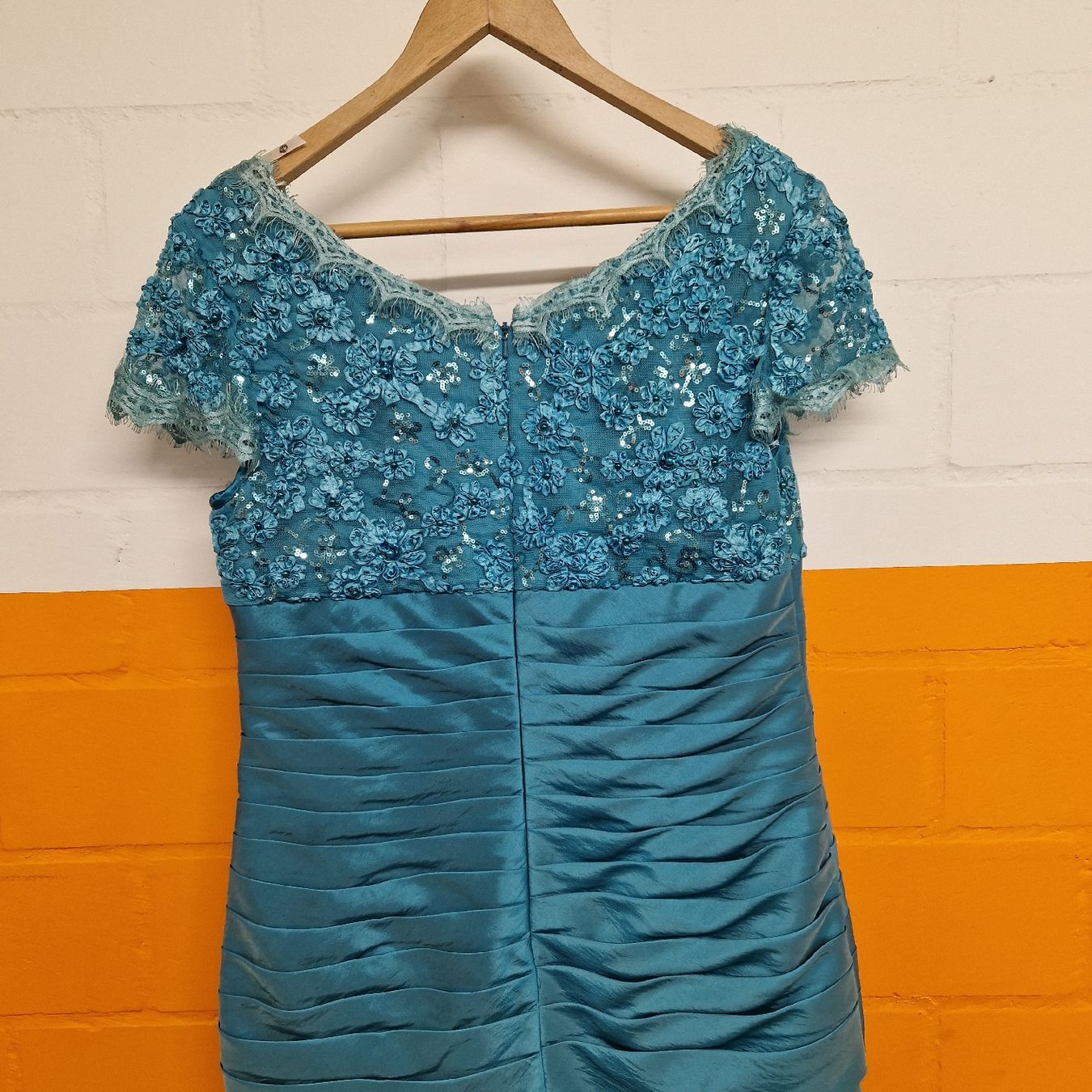 Kleider: Wunderschönes, blaues Kleid von Weise, Gr.42 – Gebraucht aus Bern von latrouvaillebern 5