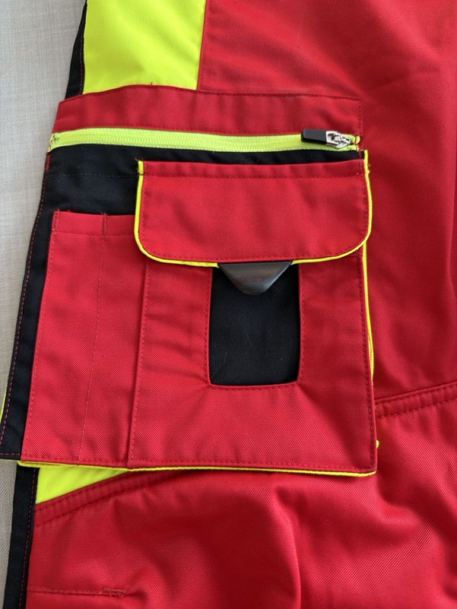 Pantaloni: RescPol Rettungsdienst Hose Neuwerig – Usato da Niederglatt ZH venduto da Pascal_Giger 1