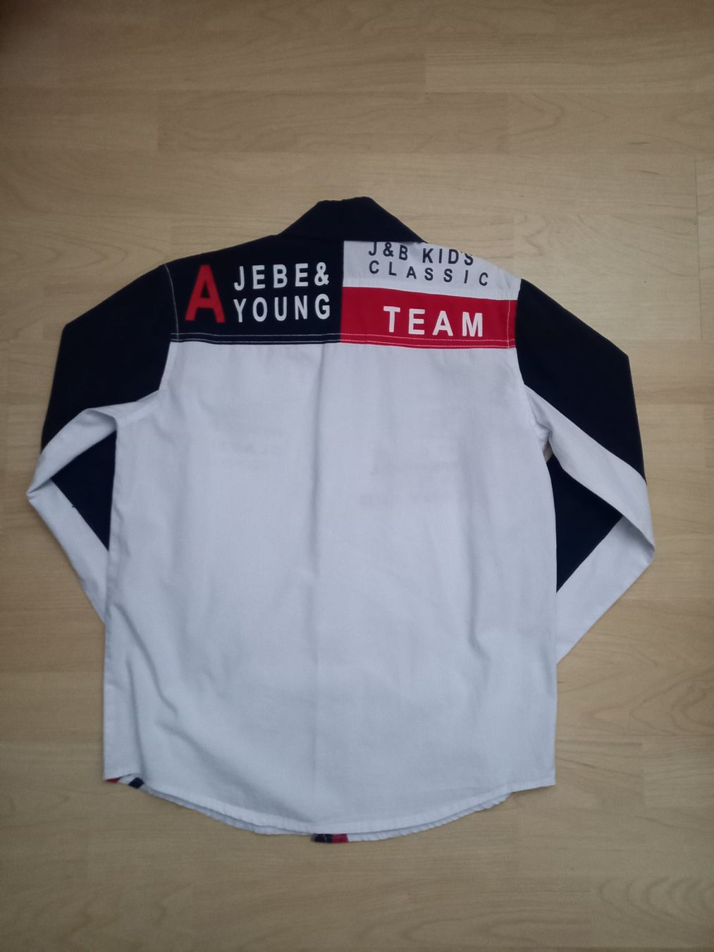 Hemden, T-Shirts & Polos: Hemd Gr. 164 – Gebraucht aus Rothenthurm von nbds 1