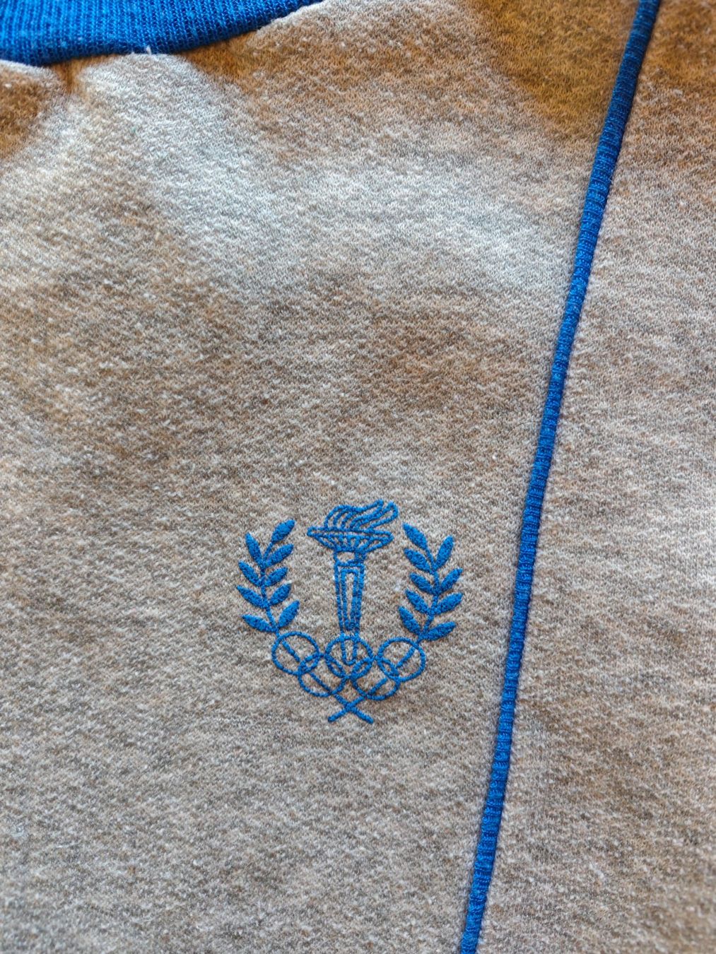 Maglioni & Felpe: Vintage Sweater olympische Spiele – Usato da Sörenberg venduto da bol_8lfr 1