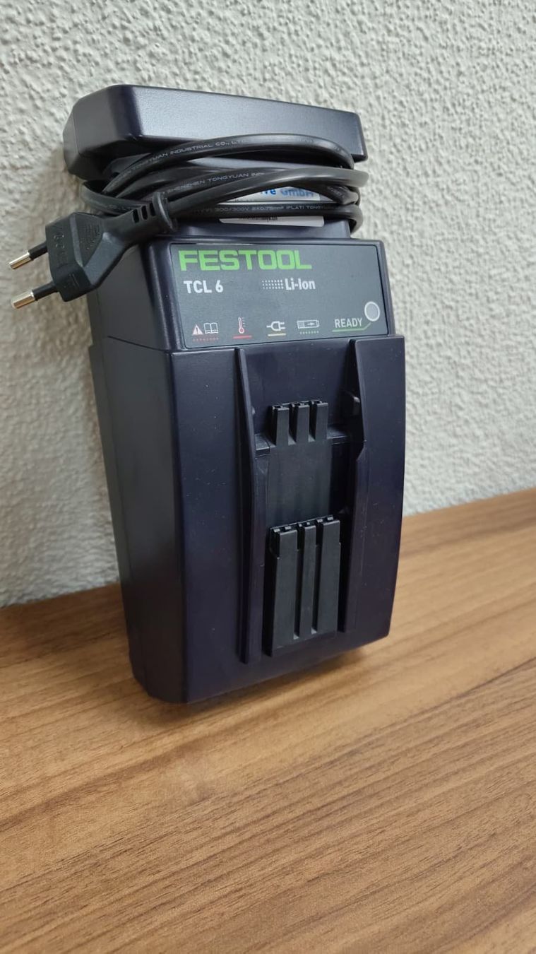 Festool Akkus & Batterien: Festool Ladegerät TCL 6 – Neu (gemäss Beschreibung) aus Urdorf von WeMaWe