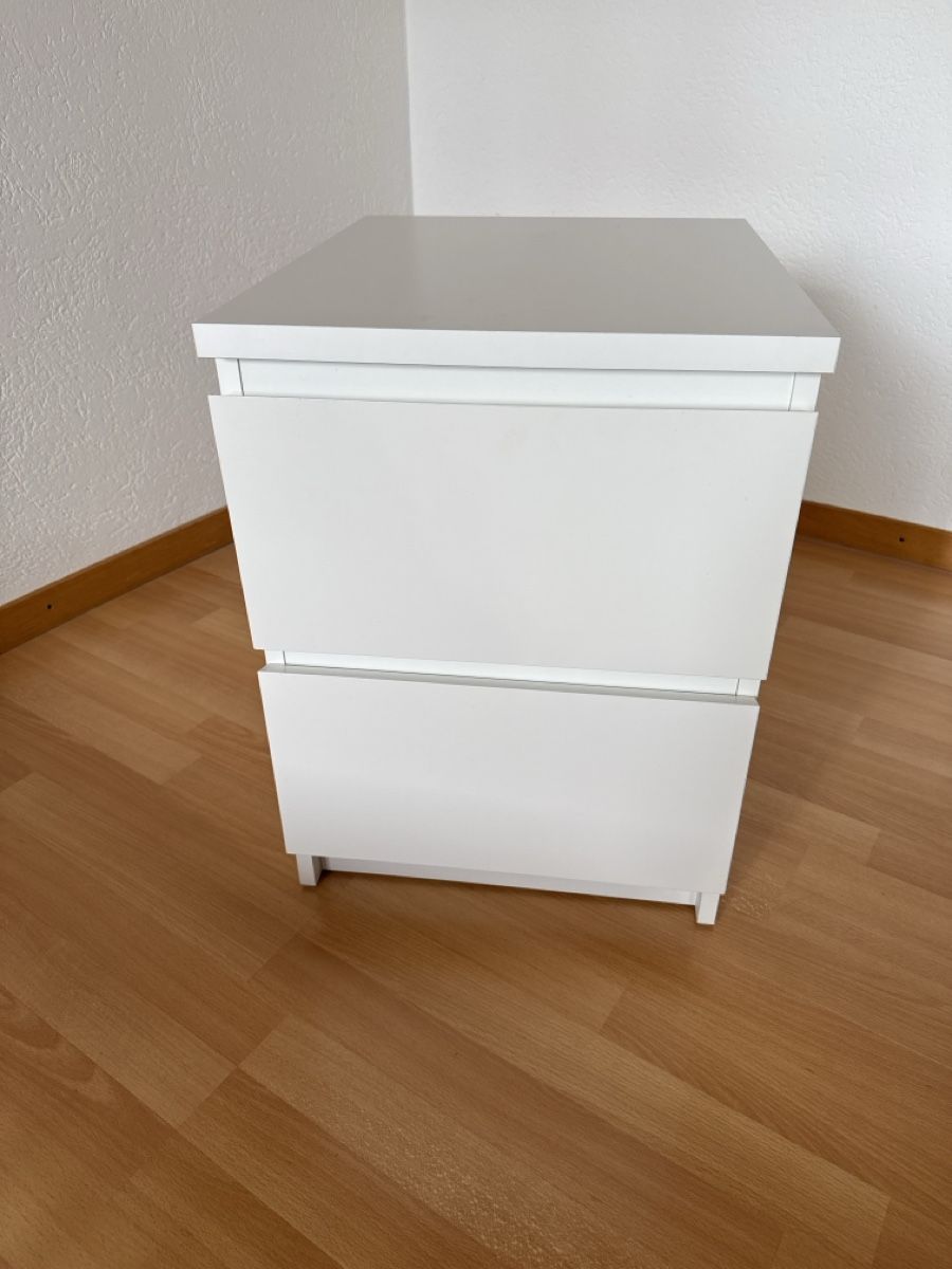 Nachttische: Nachttisch  – Neu (gemäss Beschreibung) aus Olten von allesmussweg67