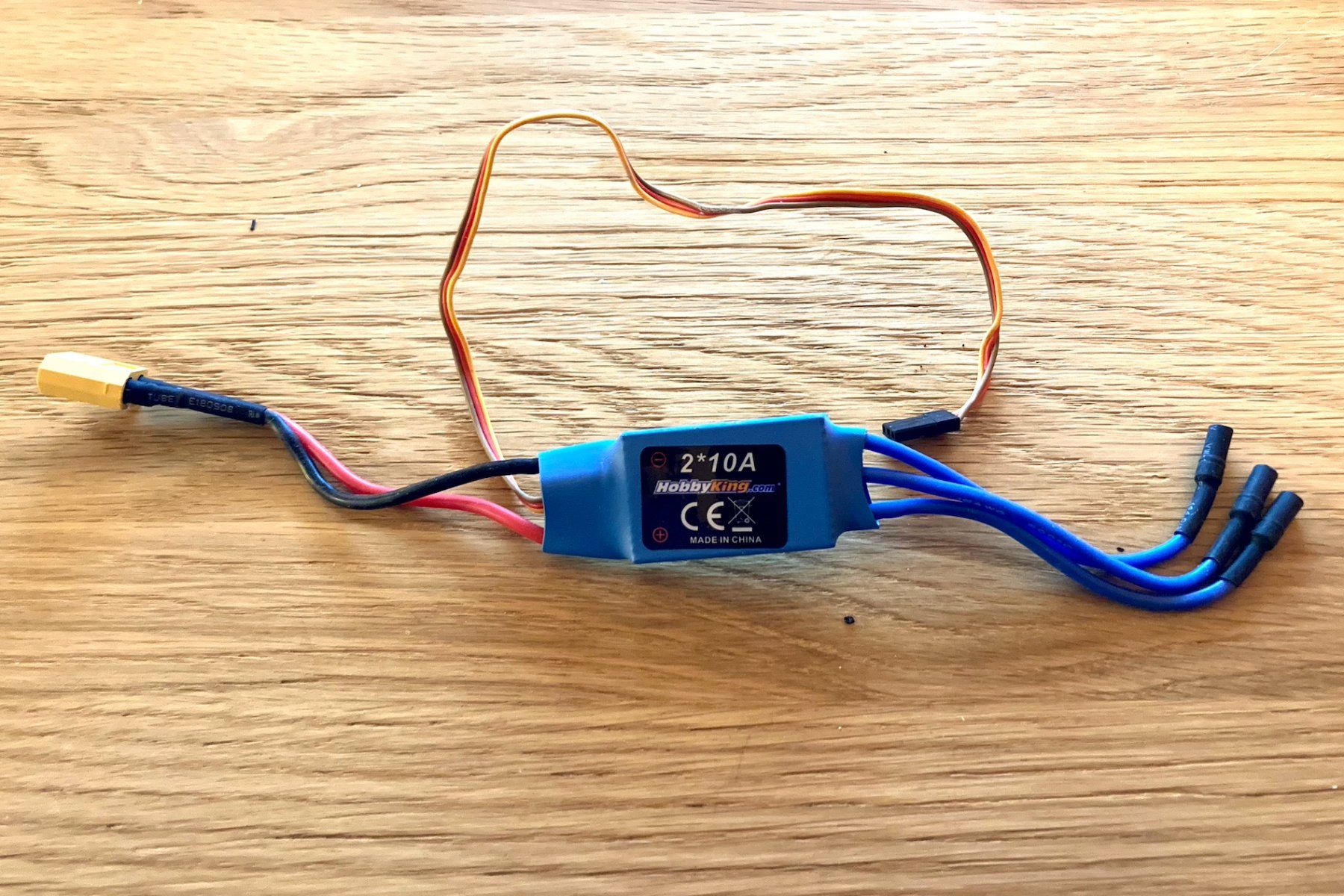 Modellismo RC: ESC brushless hobby king 2S 10A – Usato da Trélex venduto da Arnaudyak