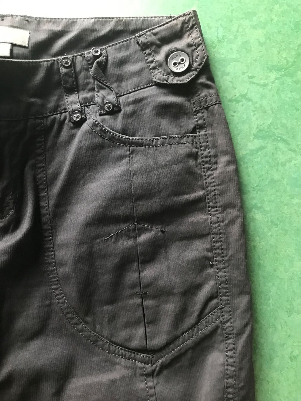 Pantaloni: Schwarze Hose Mexx 7/8? – Nuovo (secondo la descrizione) da Alpnach Dorf venduto da marvo 1