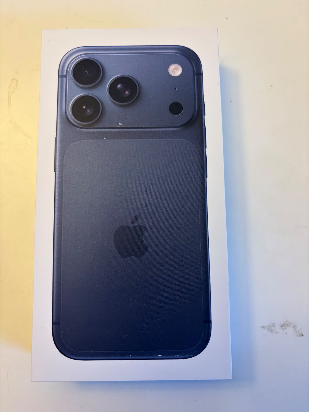 Apple Handys / Smartphones: Iphone 17 Pro – Neu und originalverpackt aus Rüschlikon von Pengo2000