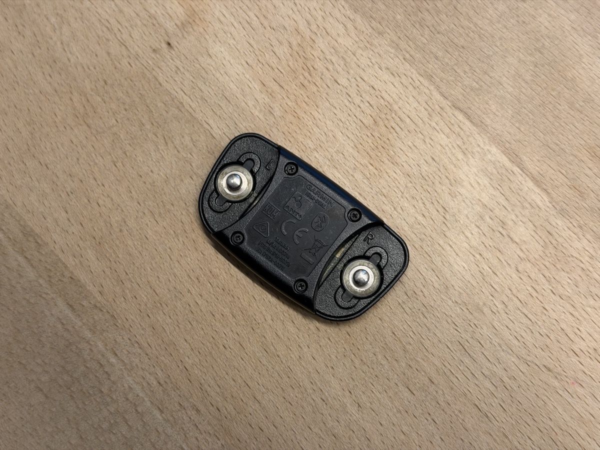 Garmin Misurare: Garmin HRM-Dual Herzfrequenz-Sensor (Bluetooth & ANT+) – Usato da Küssnacht am Rigi venduto da szeno