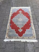 Gebrauchter Orientteppich sehr staubig und ungereinigt