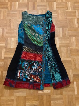 Robe Desigual T38