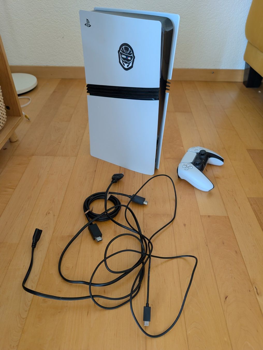 Sony Konsolen: Sony PlayStation 5 Pro 2TB Konsole – Neu (gemäss Beschreibung) aus Winterthur von Suchtio