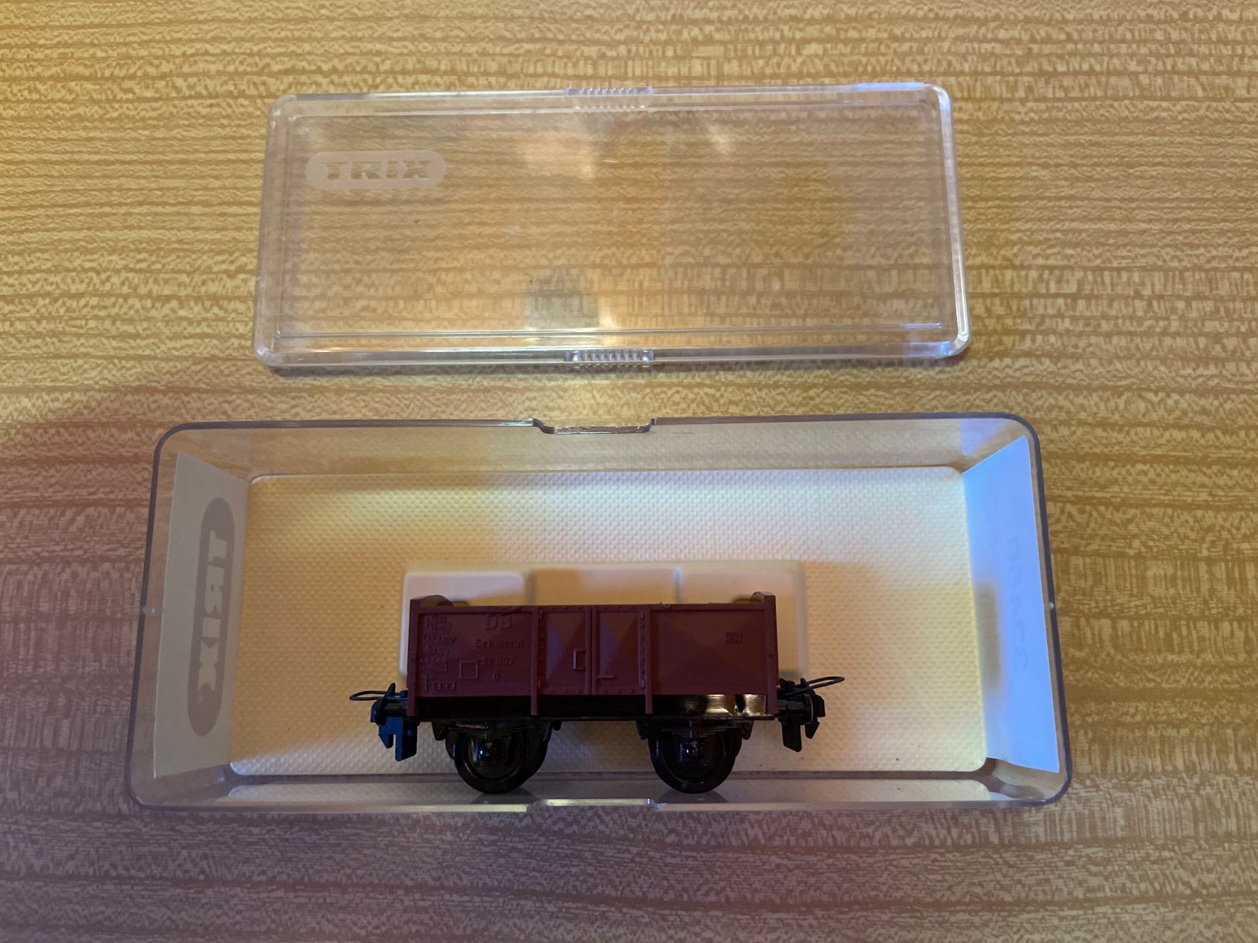 Trix Modelleisenbahnen: Trix H0 33450 Güterwagen braun – Gebraucht aus Suhr von Daneli7 4