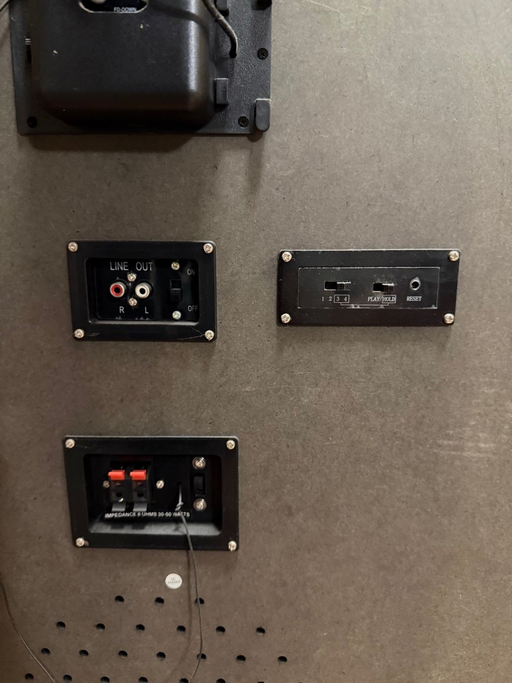 Musiktruhen: Musikbox – Gebraucht aus Altstätten SG von Rschneider7 5