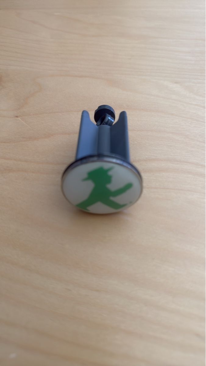Lavabi & lavandini: Stöpsel mit grünem Berliner Ampelmännchen – Nuovo (secondo la descrizione) da Zürich venduto da Hugsy30