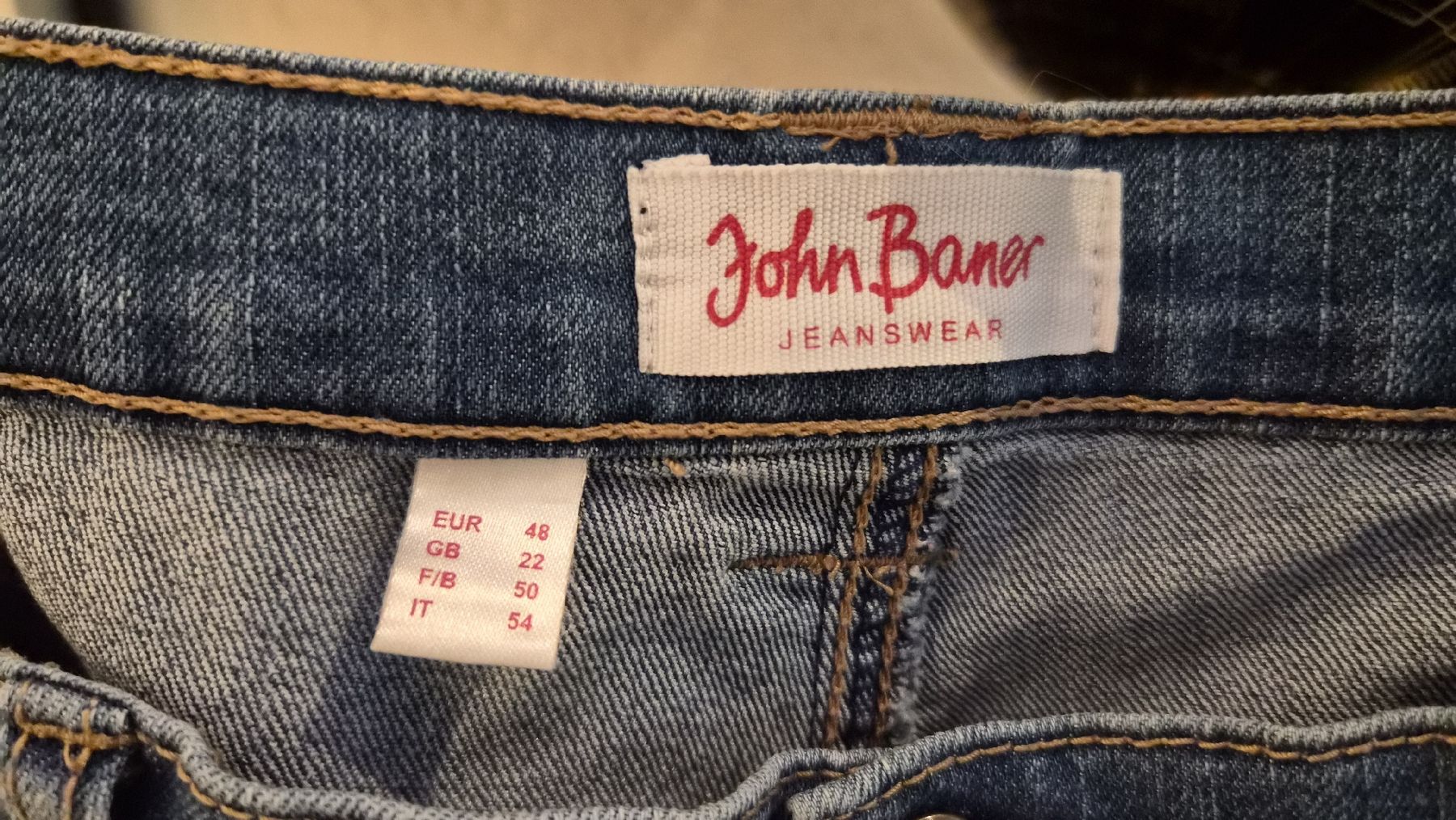 John Baner Jeans: Jeans marque  John Baner taille 50 – Usato da Avry-sur-Matran venduto da cec_nhz8 1