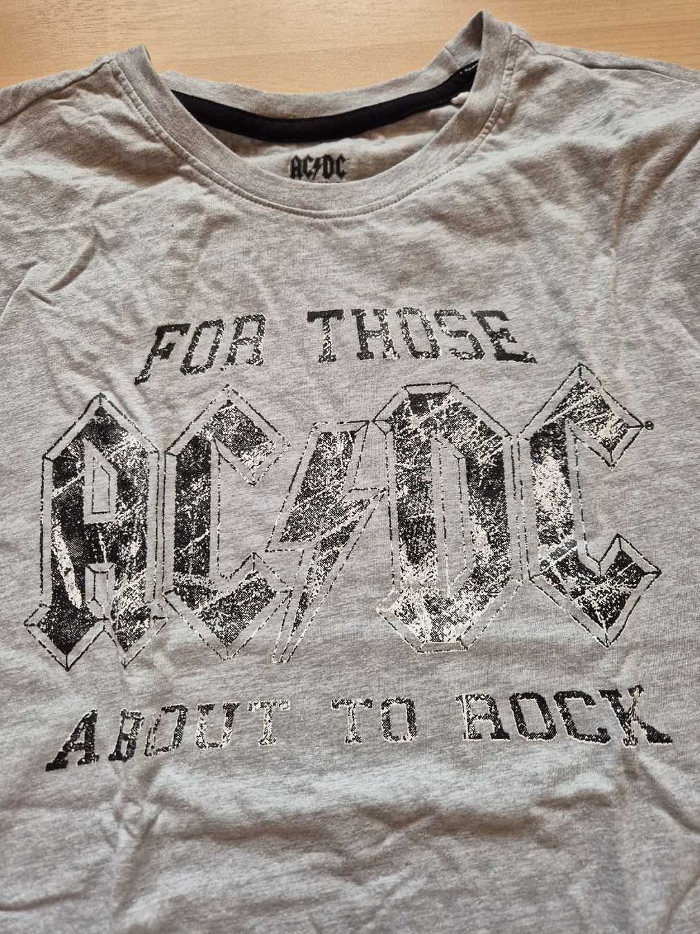 T-shirt: T Shirt, AC/DC, M – Nuovo (secondo la descrizione) da Walkringen venduto da Levisticum 1