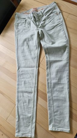 Street One Hose SUMMER denim lindengrün 27/32 *neuwertig*