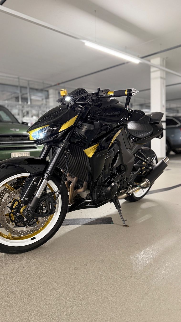 Kawasaki Strasse: Kawasaki Z1000 – Neu (gemäss Beschreibung) aus Burg AG von Rl-2390 1