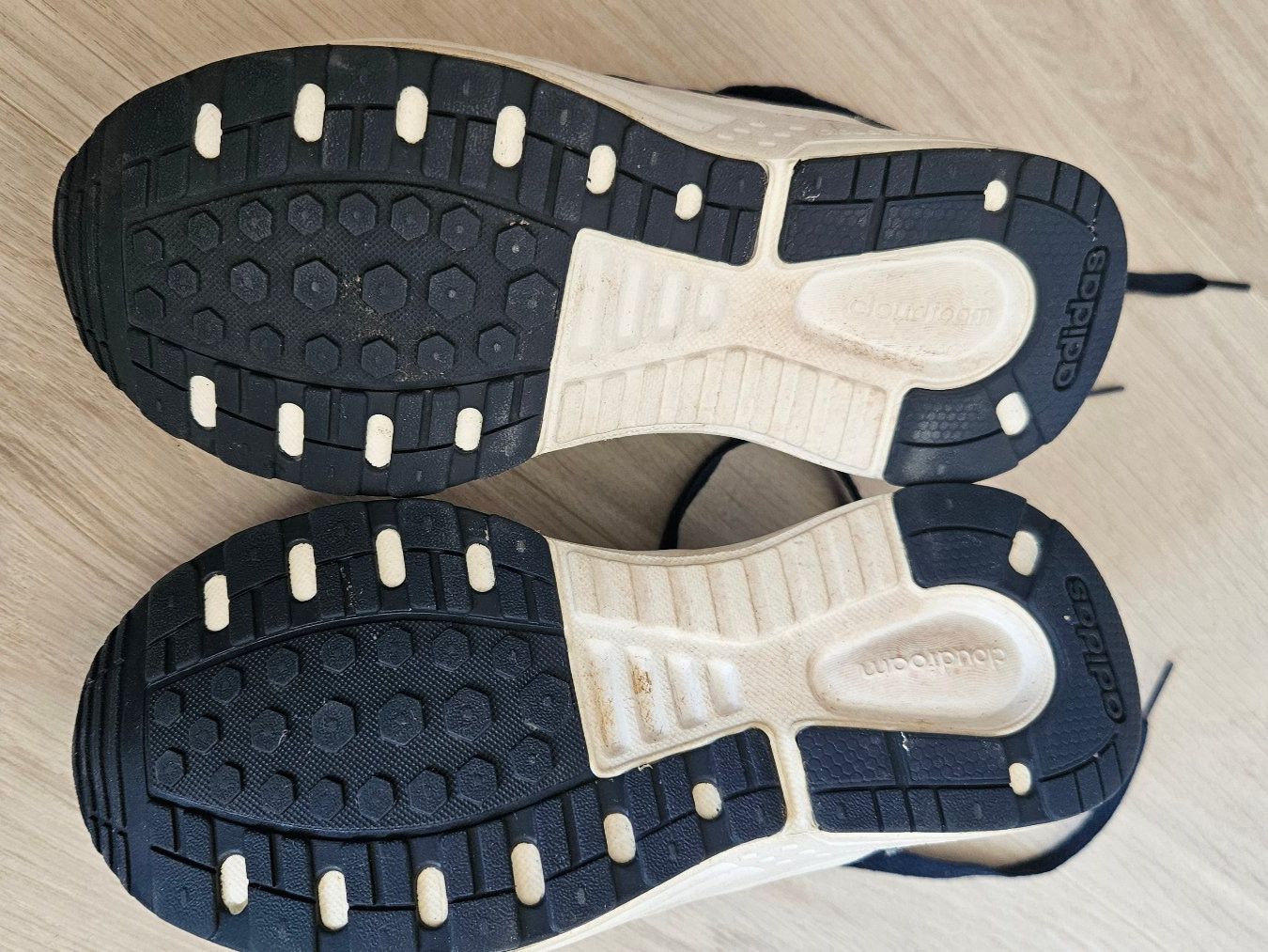 Adidas Scarpe per ragazze: Adidas Turnschuhe Grösse 31 – Usato da Buchs ZH venduto da Reto_981 5