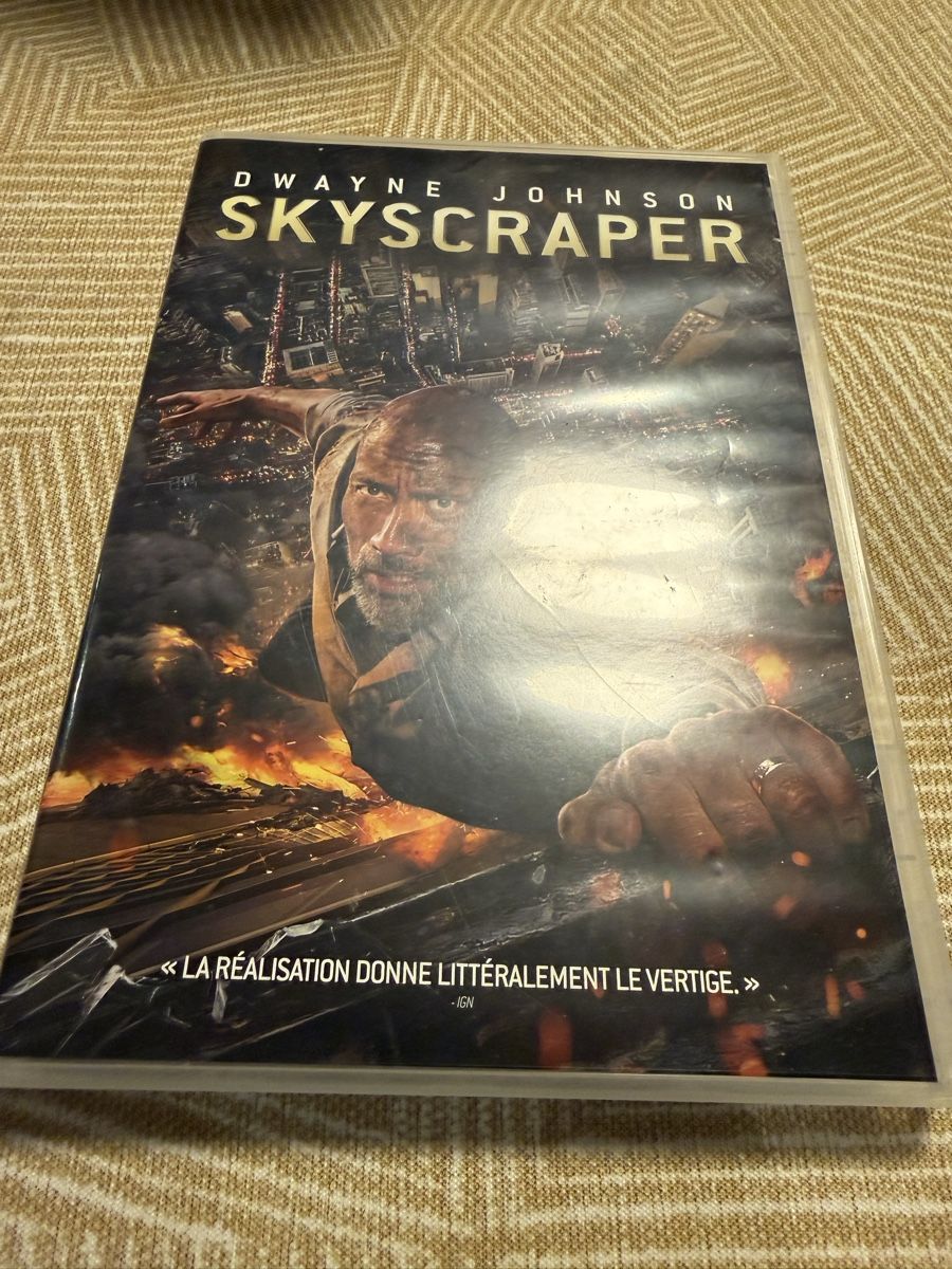 Alle DVDs: Skyscraper (Dwayne Johnson) – Gebraucht aus Troinex von grigri2020