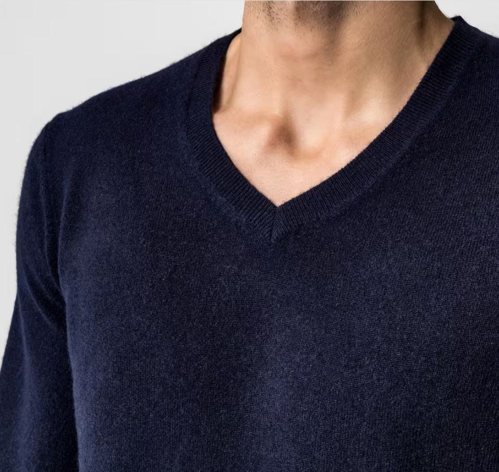 Maglioni & Felpe: Kaschmir Pullover - V-Neck - Navy Blau - NEU! – Nuovo e nell'imballaggio originale da Zug venduto da Skyblue 2