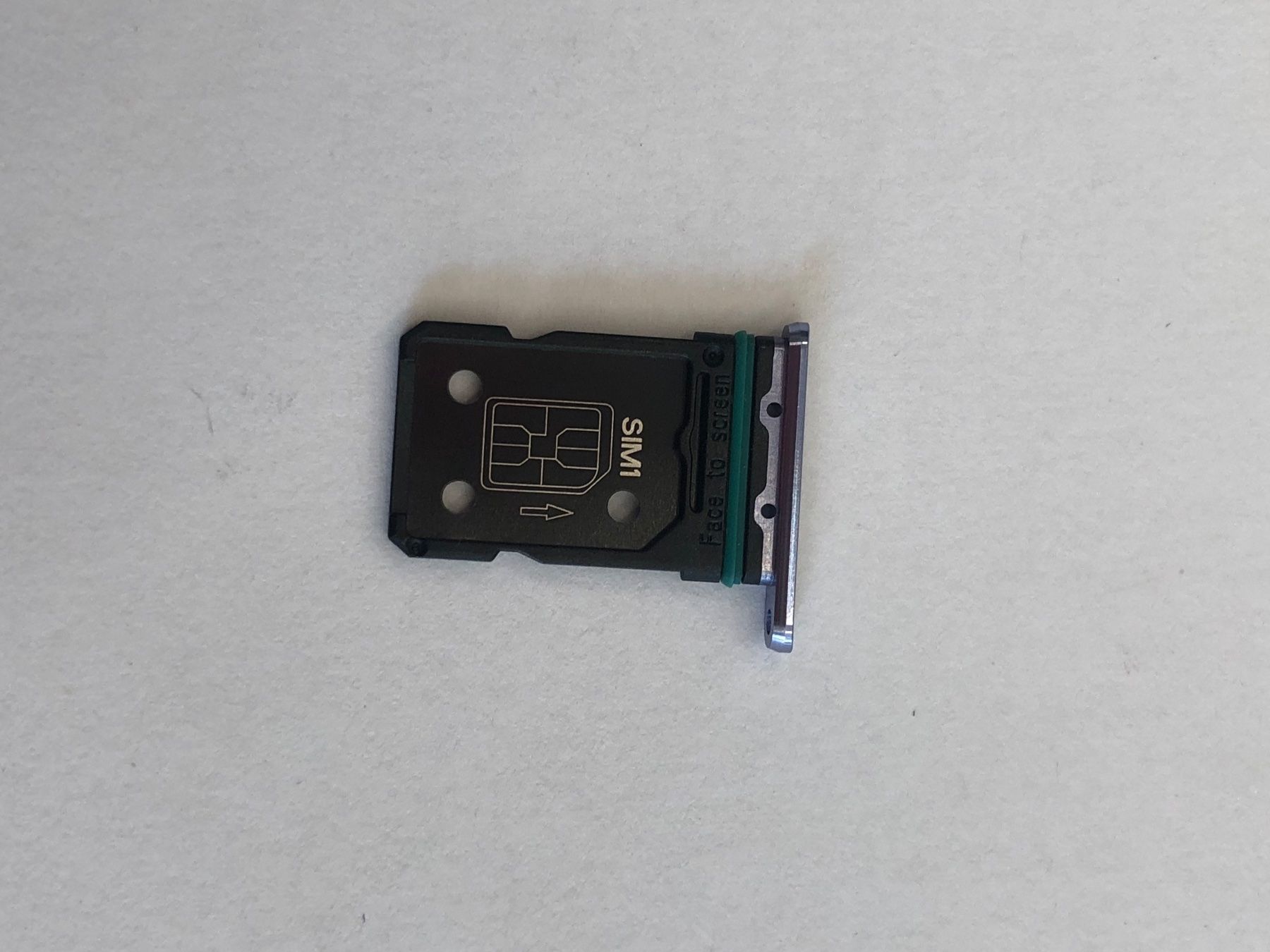 Oppo Telefoni cellulari / Smartphones: Oppo Find X5 SimTray – Nuovo e nell'imballaggio originale da bern venduto da reptechnic