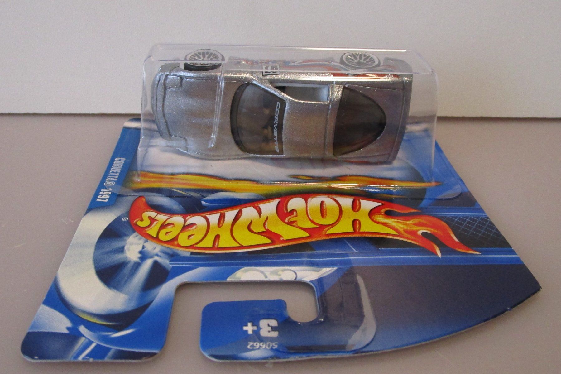 Chevrolet Voitures modèles: HOT WHEELS CORVETTE 1997 - 50662 – Neuf avec emballage d'origine à Chêne-Bourg par breno56 3
