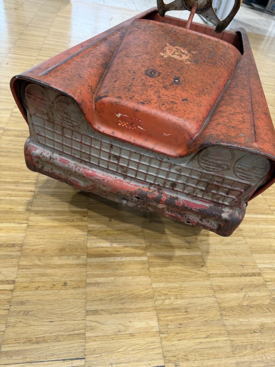 Spielzeuge: Pedal Car Vintage Fire Chief – Gebraucht aus Ecuvillens von mcw_lx9j 5