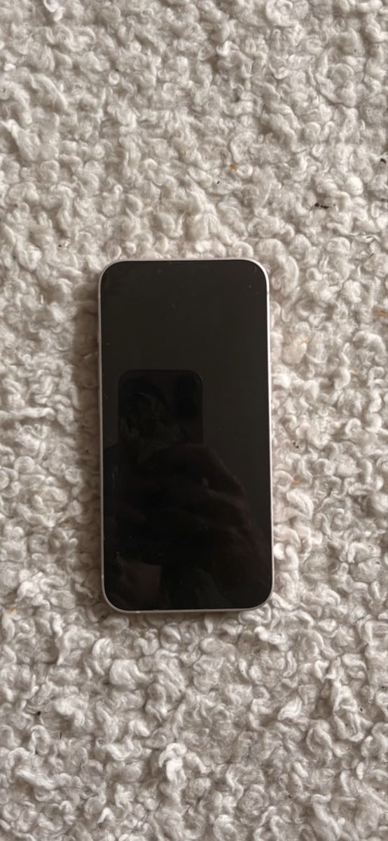 Apple Handys / Smartphones: Apple iPhone 13 128 GB mit Schutzhülle – Gebraucht aus Zermatt von 0789247192 4
