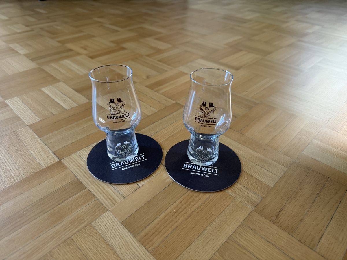 Bicchieri: Bierglas FELDSCHLÖSSCHEN NEU (inkl Bierdeckel) – Nuovo (secondo la descrizione) da Winterthur venduto da Montreal63 1