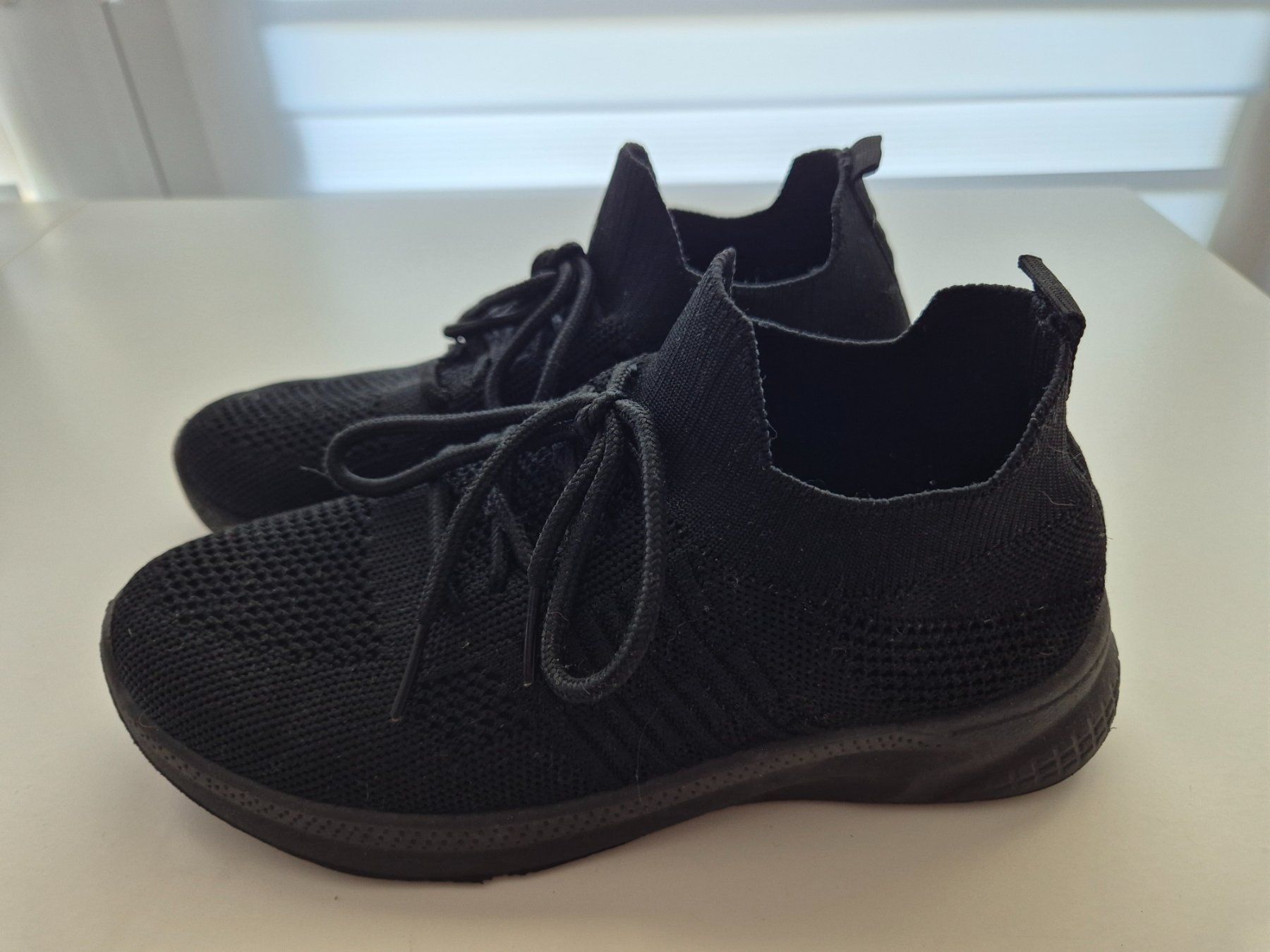 Damenschuhe: Leichte Sommer Sneaker Schuhe Gr. 36 Schwarz – Gebraucht aus Zürich von pau_y8mv 7