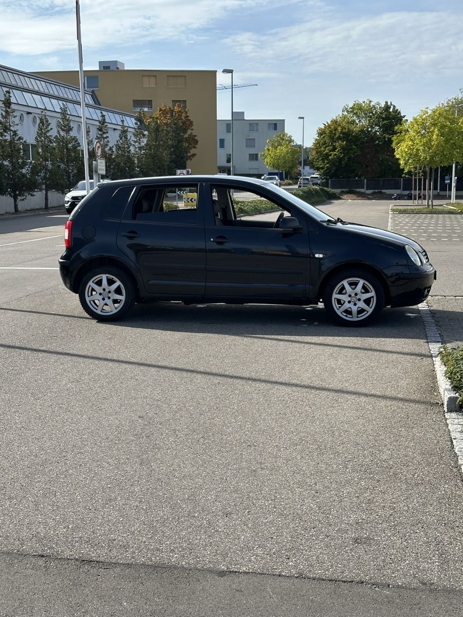 VW Autos: Ab Mfk 1.4 sparsam Polo  – Gebraucht aus Romanshorn von Tomatos1 2