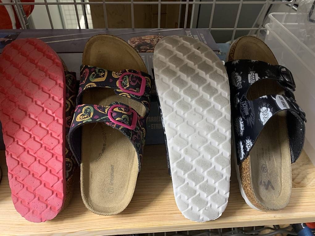 Scarpe per ragazzi: Ciabatte bambino 33 e 34 – Usato da Bioggio venduto da ant_mt7r 1