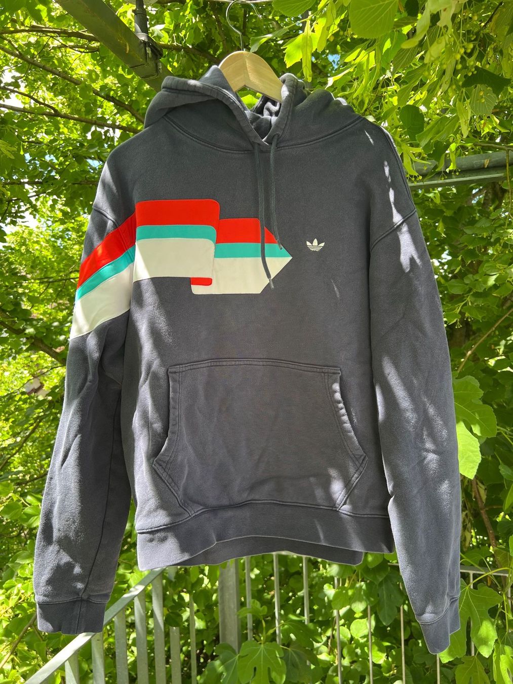 Adidas Maglioni & Felpe: Adidas Hoodie Gr M – Usato da Häfelfingen venduto da jul_g7r8
