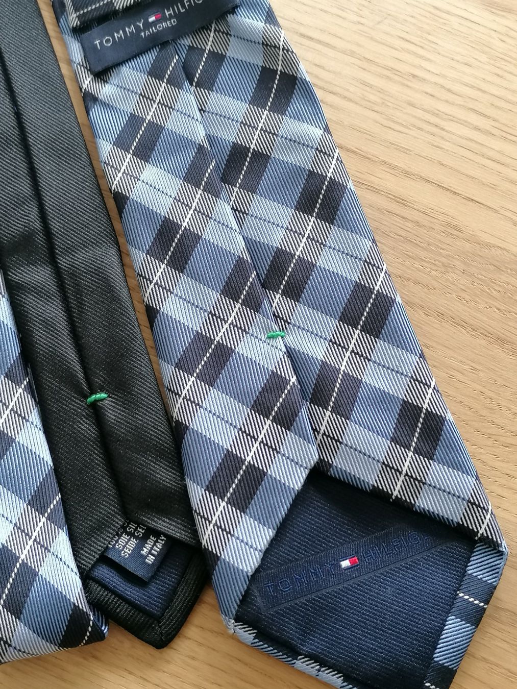 Tommy Hilfiger Krawatten: Tommy Hilfiger Krawatte 100% Seide - Nr.103 – Gebraucht aus Basel von vintagecollector 2