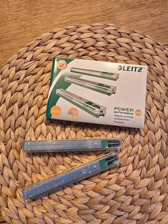 Leitz Macchine rilegatrici: LEITZ Heftklammer-Kassette K10 – Nuovo (secondo la descrizione) da Dörflingen venduto da PURGE