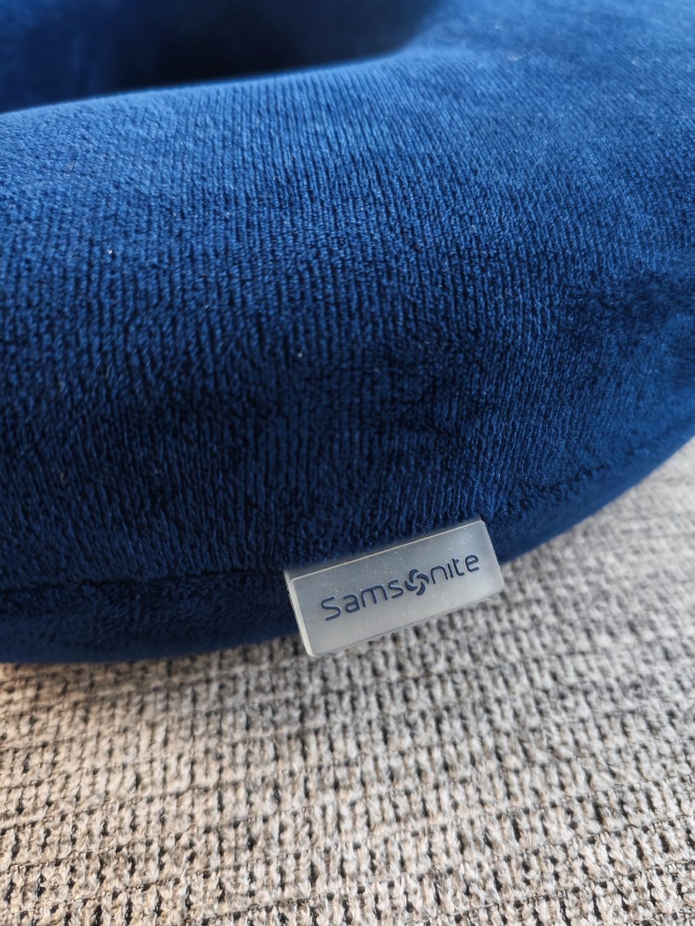 Samsonite Kissen: Samsonite Blue Travel Pillow 💙 – Gebraucht aus Zürich von alu_dzr7 1