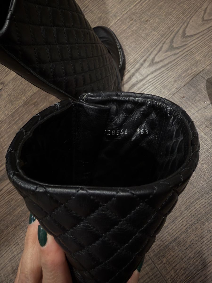 Chanel Scarpe da donna: Chanel Quilted Biker Boots – Usato da Herrliberg venduto da Tubalp 5