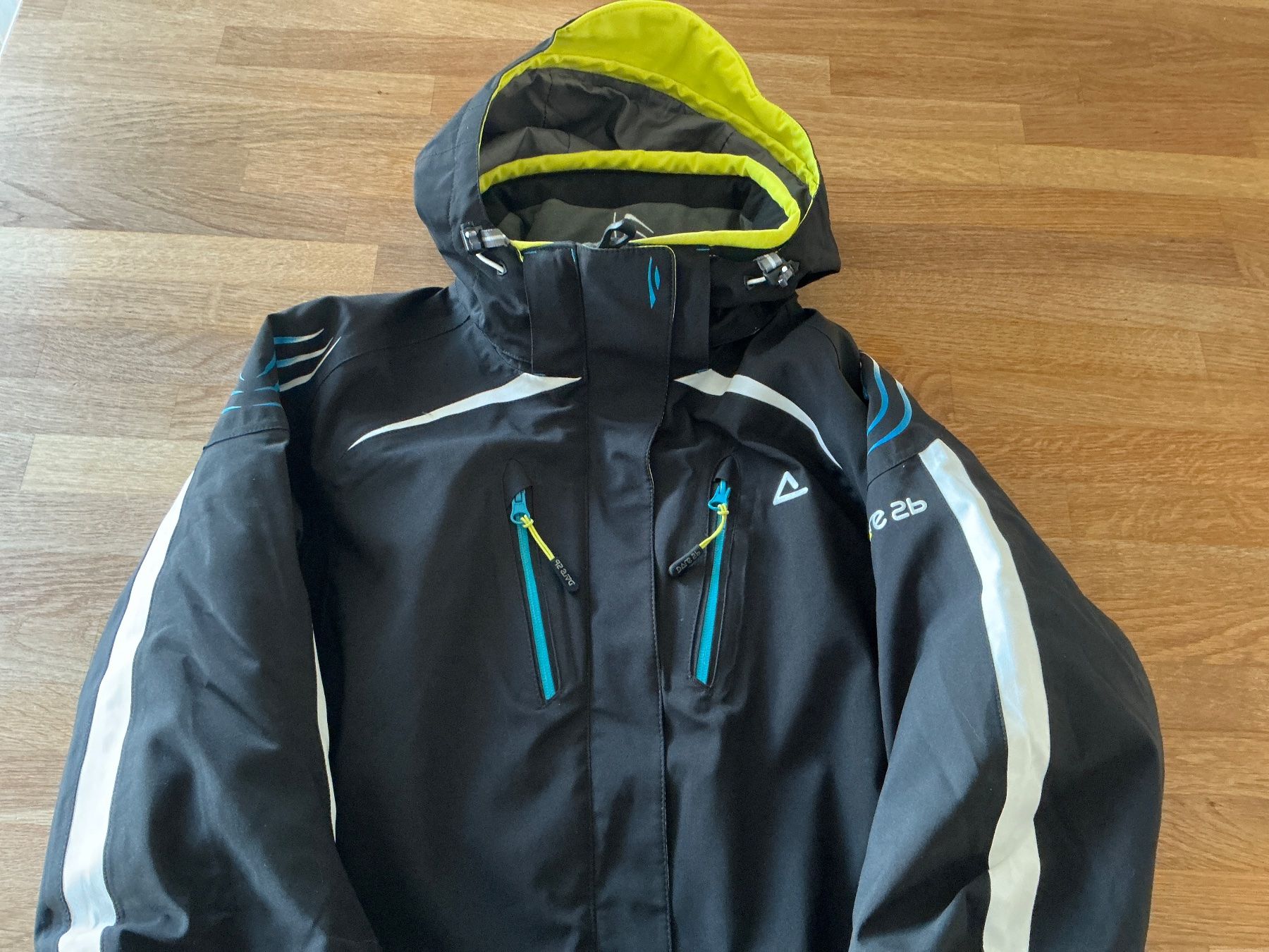 Giacche: Skijacke von Dare 2b Gr. 40 – Usato da Ebmatingen venduto da Toeggeli
