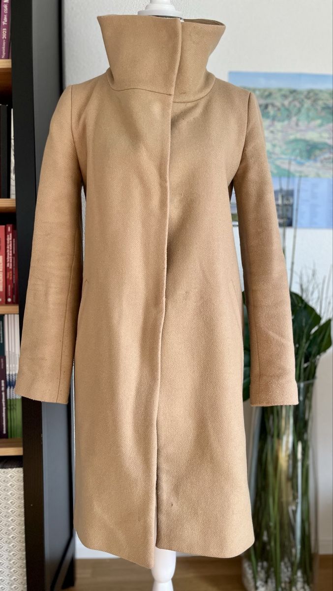 Hallhuber Cappotti: Schicker Herbstmantel Gr. 36 beige Hallhuber – Usato da Aarburg venduto da Petite-closet-Loop 1