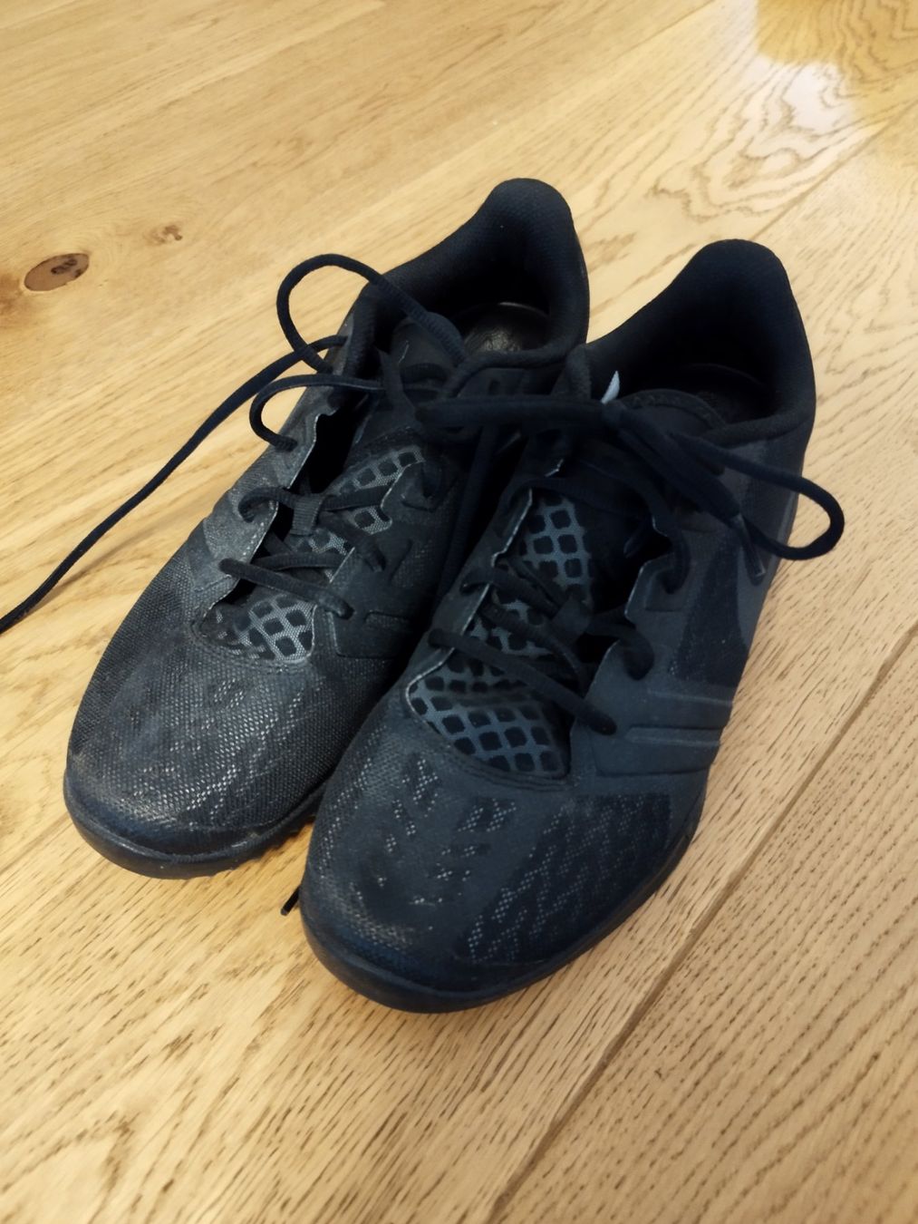 Nike Scarpe da uomo: Nike, Kobe Mentality, Homme, 44 – Usato da Ecublens VD venduto da cle_d8j8 3