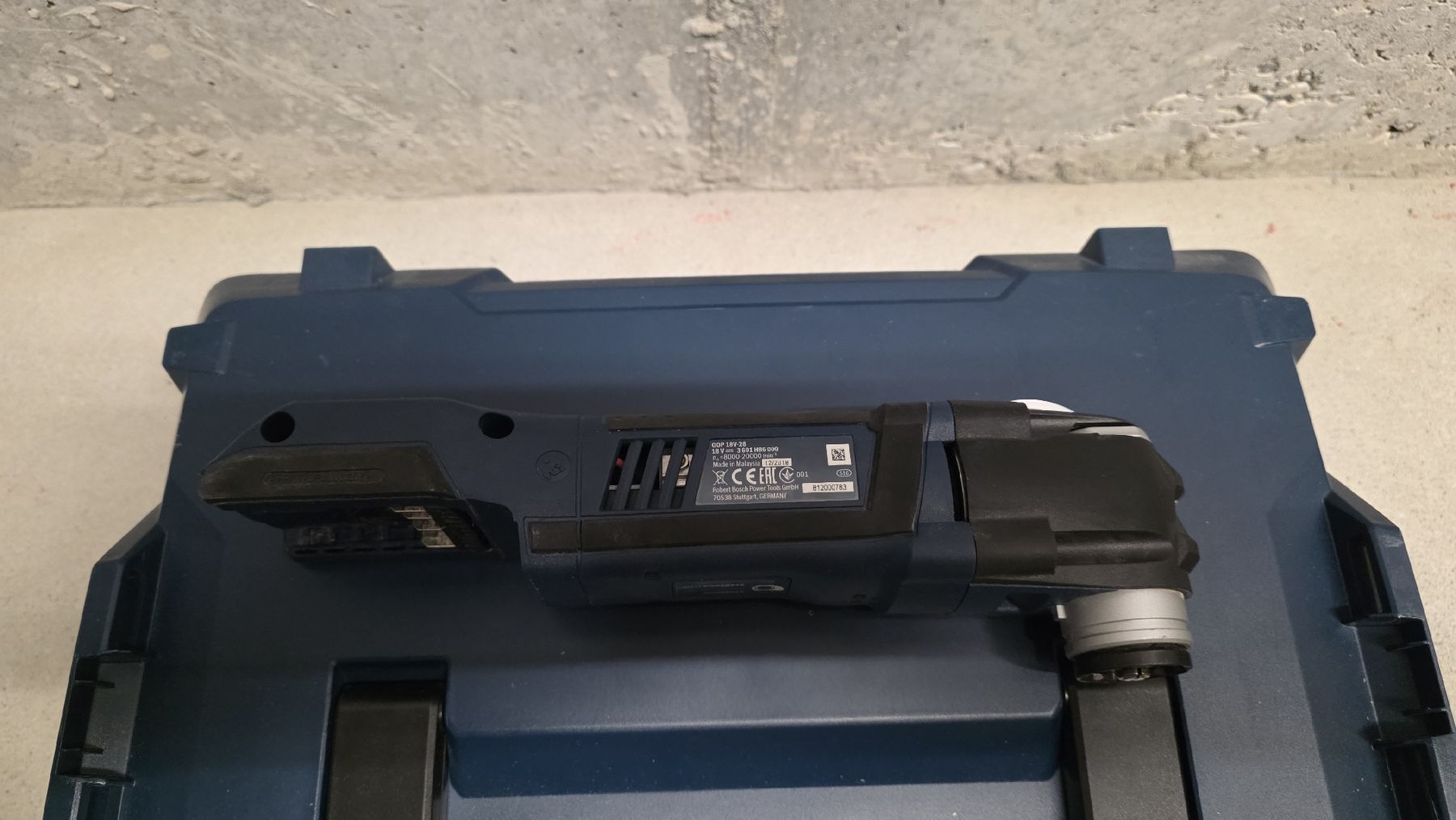 Bosch Tutti gli attrezzi: Bosch GOP 18V-28 Professional Akku-Multitool mit L-Boxx – Usato da Aegerten venduto da R4iM0N