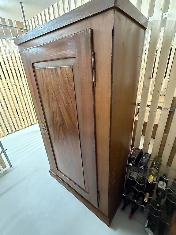 Schränke: alter Holzkasten – Gebraucht aus Stein AR von Widmer71 2