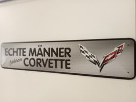 Blechschild-ECHTE MÄNNER FAHREN CORVETTE - 46 X 10 CM